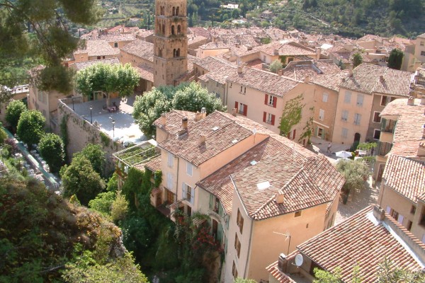 Les toits de Moustiers